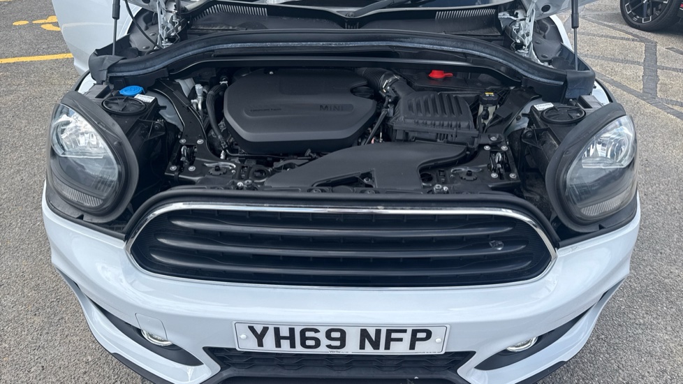 MINI Countryman 2.0 Cooper D Sport ALL4 5dr Auto Diesel Hatchback - Image 8