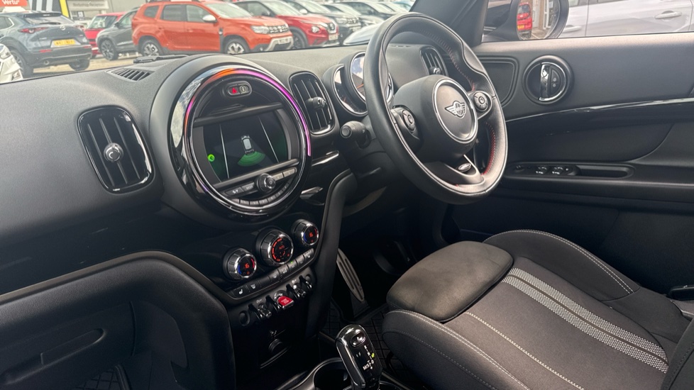 MINI Countryman 2.0 Cooper D Sport ALL4 5dr Auto Diesel Hatchback - Image 9