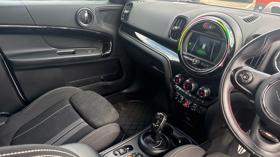 MINI Countryman 2.0 Cooper D Sport ALL4 5dr Auto Diesel Hatchback - Image 14