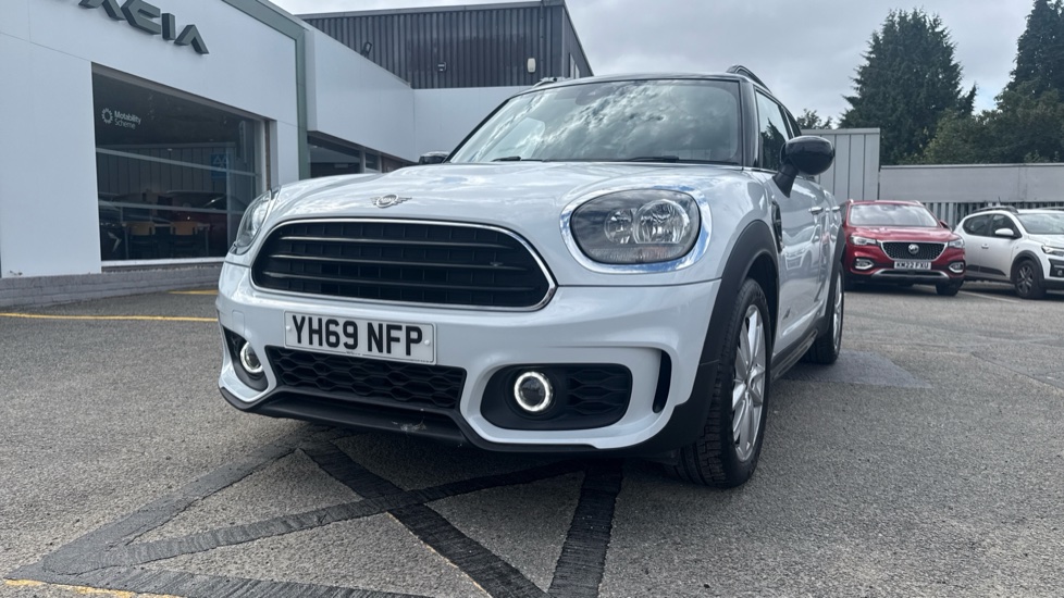 MINI Countryman 2.0 Cooper D Sport ALL4 5dr Auto Diesel Hatchback - Image 24