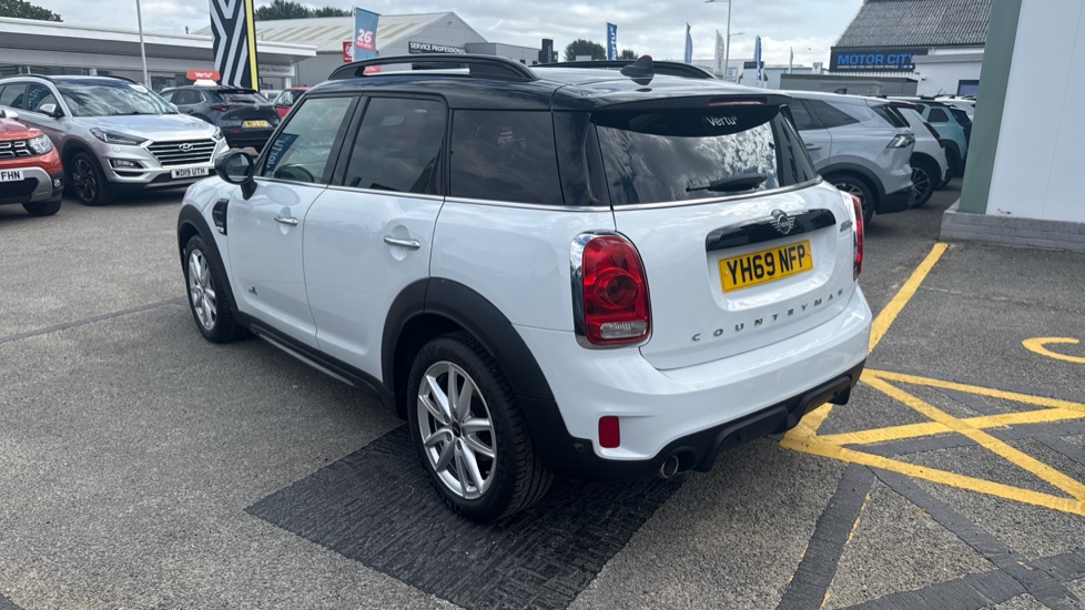 MINI Countryman 2.0 Cooper D Sport ALL4 5dr Auto Diesel Hatchback - Image 25