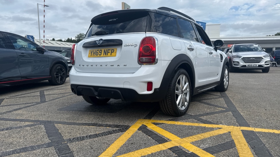 MINI Countryman 2.0 Cooper D Sport ALL4 5dr Auto Diesel Hatchback - Image 28