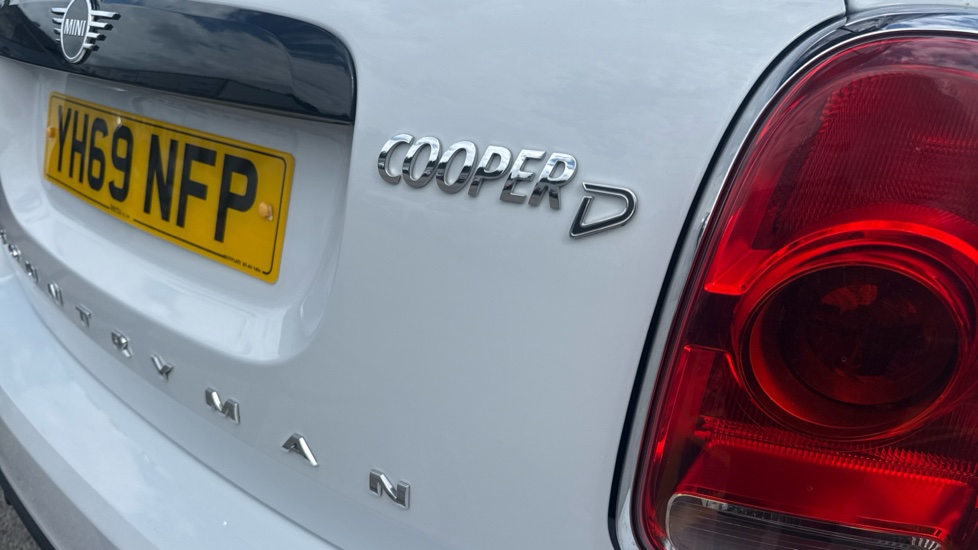 MINI Countryman 2.0 Cooper D Sport ALL4 5dr Auto Diesel Hatchback - Image 29