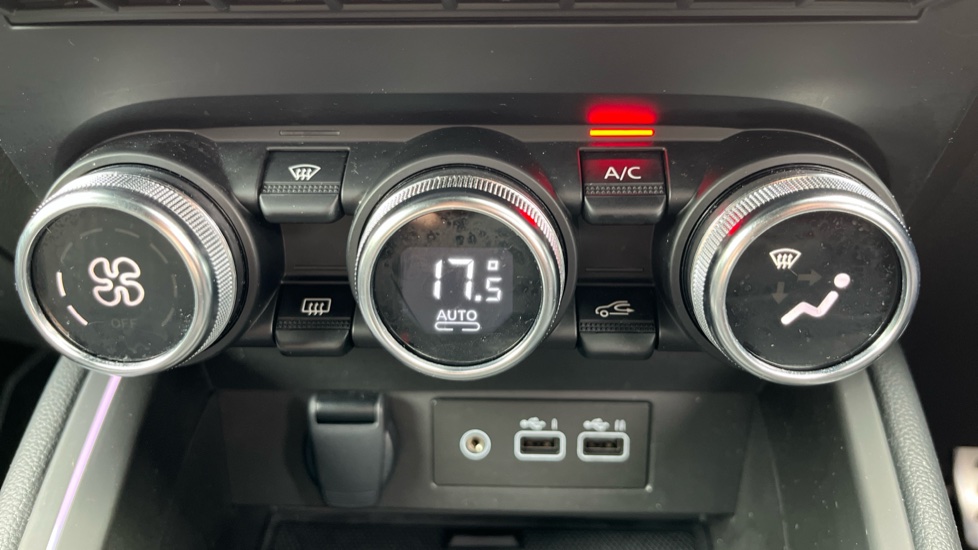 Renault Clio 1.0 TCe 90 Esprit Alpine 5dr Petrol Hatchback - Image 30