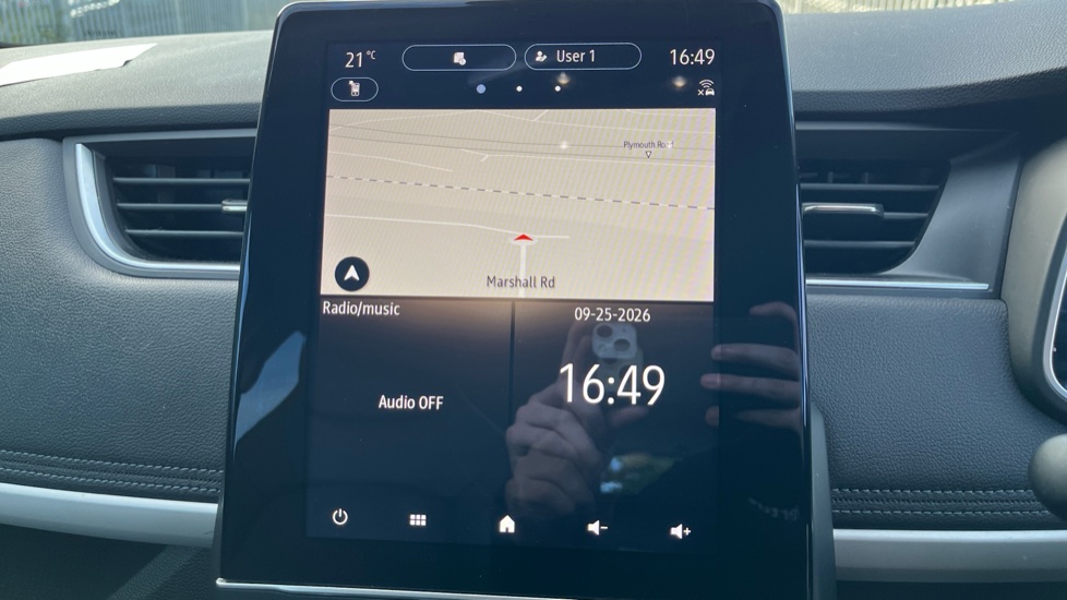 Renault Zoe 100kW Iconic R135 50kWh Boost Charge 5dr Auto Electric Hatchback - Image 12