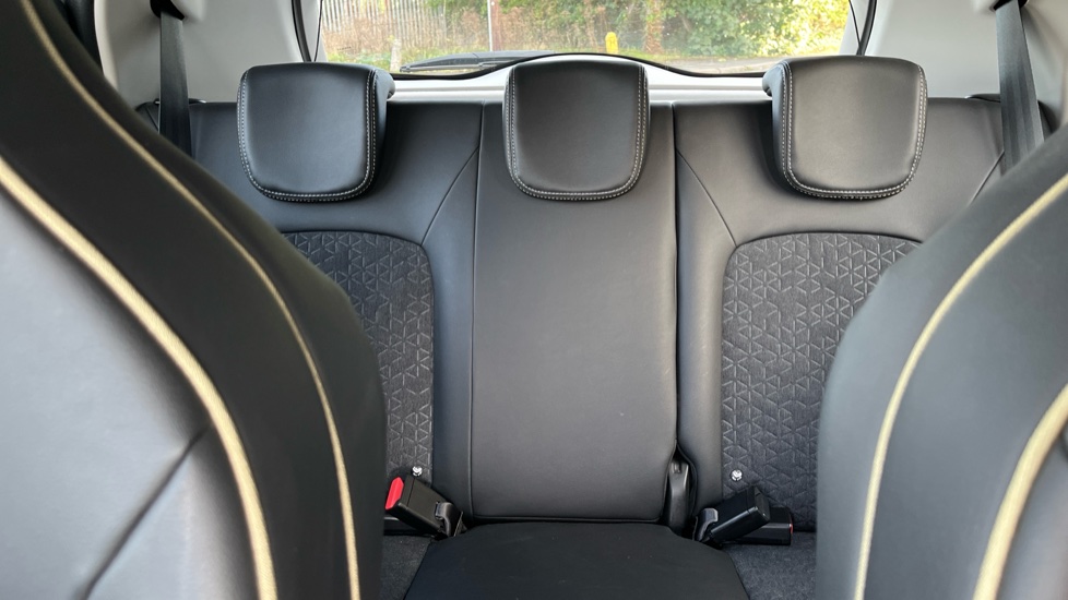 Renault Zoe 100kW Iconic R135 50kWh Boost Charge 5dr Auto Electric Hatchback - Image 15