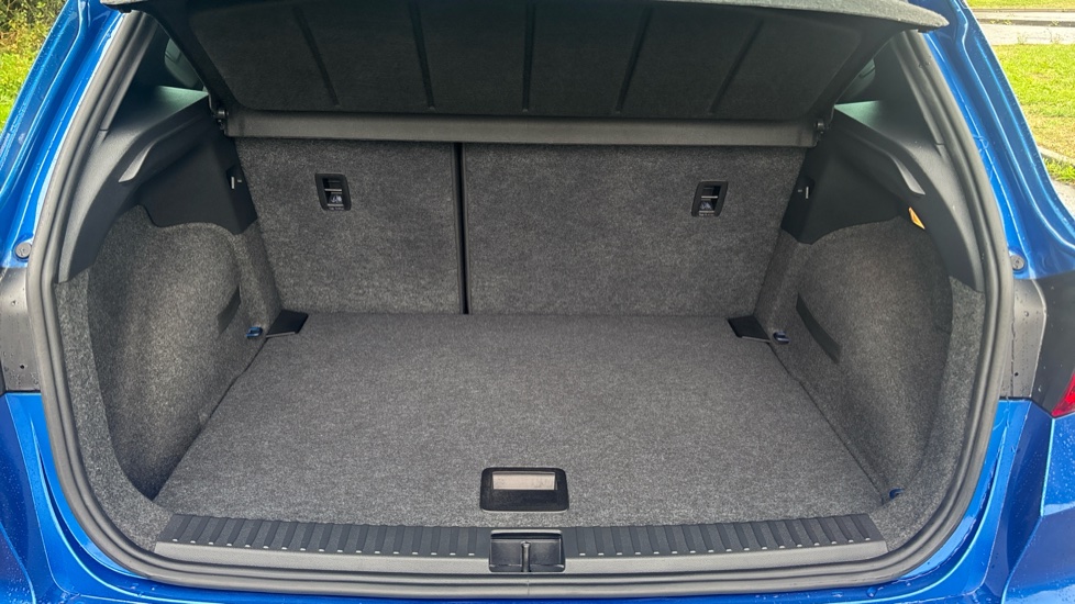 SEAT Arona 1.0 TSI 110 FR 5dr DSG Petrol Hatchback - Image 4