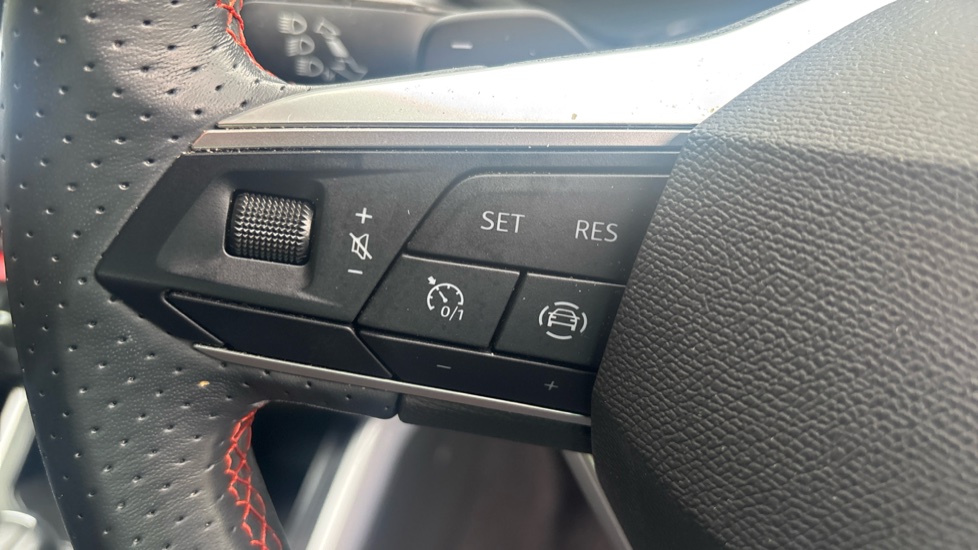 SEAT Arona 1.0 TSI 110 FR 5dr DSG Petrol Hatchback - Image 30