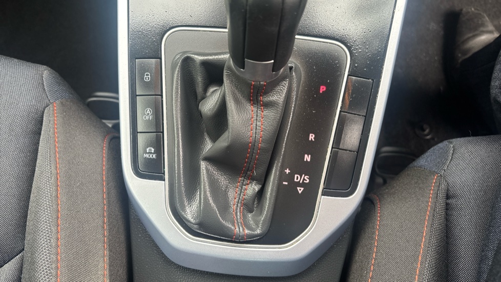 SEAT Arona 1.0 TSI 110 FR 5dr DSG Petrol Hatchback - Image 38