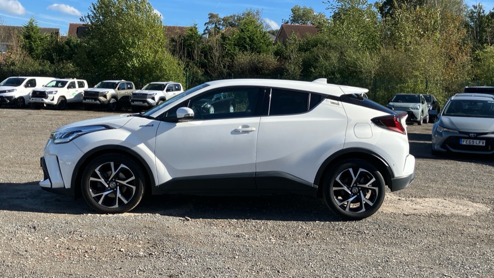 Toyota C-HR 1.8 Hybrid Design 5dr CVT Hybrid Hatchback - Image 24