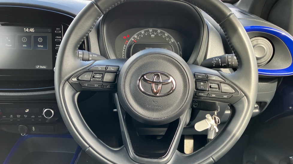 Toyota Aygo X 1.0 VVT-i Edge 5dr Petrol Hatchback - Image 10