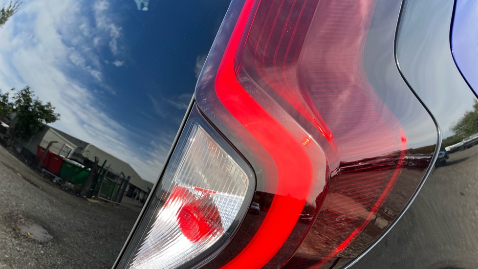 Toyota Aygo X 1.0 VVT-i Edge 5dr Petrol Hatchback - Image 21