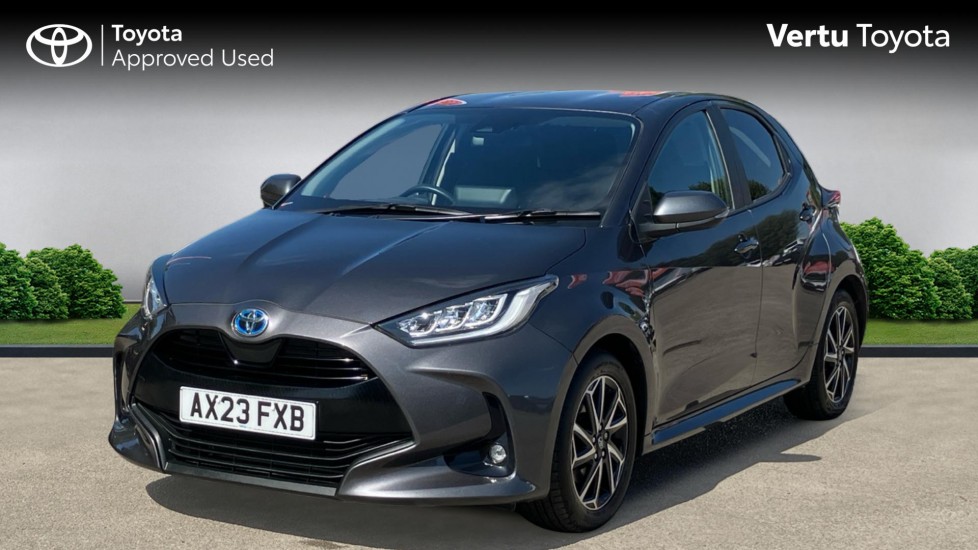 Toyota Yaris 1.5 Hybrid Design 5dr CVT Hybrid Hatchback - Image 3
