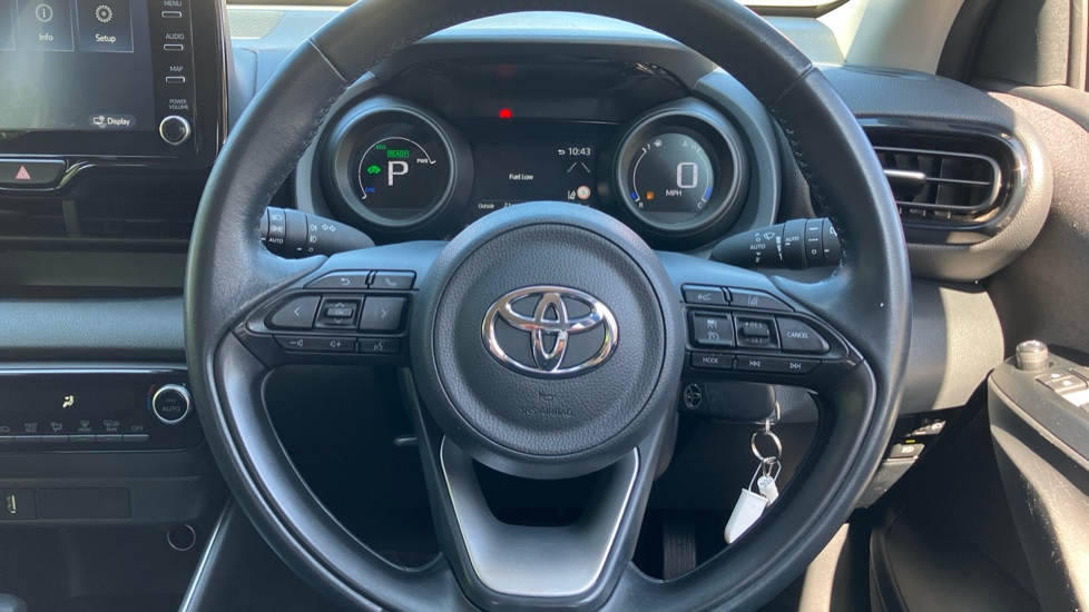 Toyota Yaris 1.5 Hybrid Design 5dr CVT Hybrid Hatchback - Image 10
