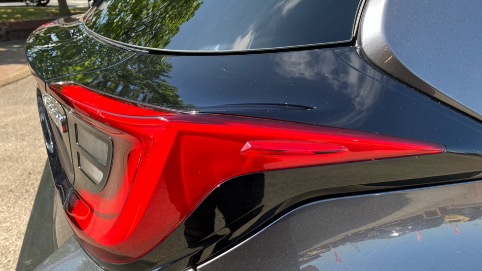 Toyota Yaris 1.5 Hybrid Design 5dr CVT Hybrid Hatchback - Image 21