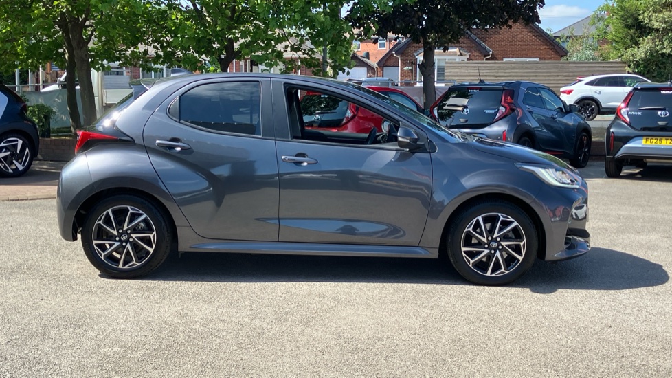 Toyota Yaris 1.5 Hybrid Design 5dr CVT Hybrid Hatchback - Image 23