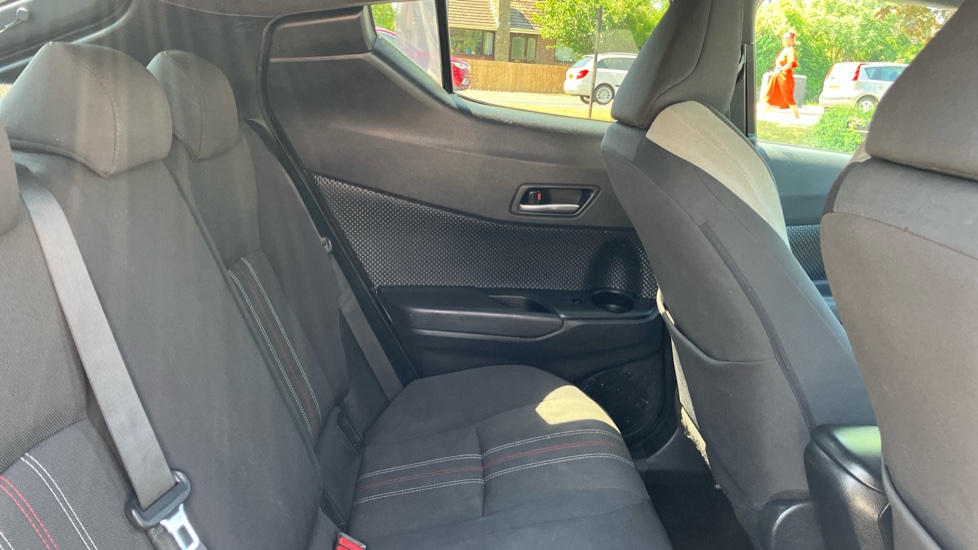 Toyota C-HR 1.8 Hybrid GR Sport 5dr CVT Hybrid Hatchback - Image 8