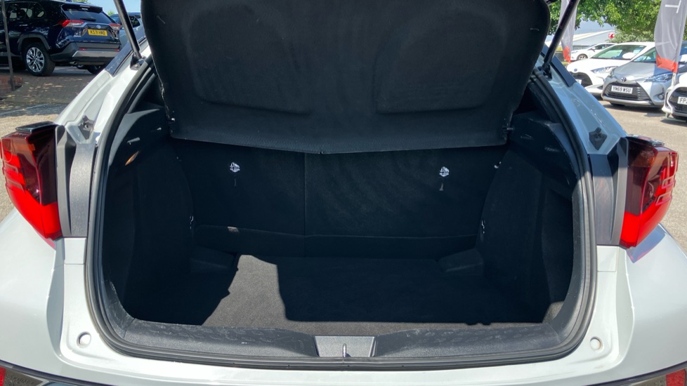 Toyota C-HR 1.8 Hybrid GR Sport 5dr CVT Hybrid Hatchback - Image 13