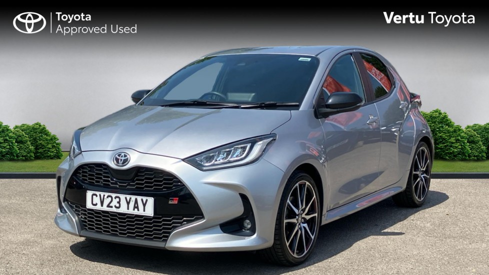 Toyota Yaris 1.5 Hybrid GR Sport 5dr CVT Hybrid Hatchback - Image 3