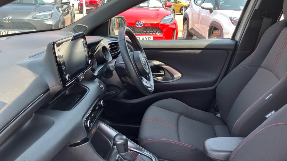 Toyota Yaris 1.5 Hybrid GR Sport 5dr CVT Hybrid Hatchback - Image 5