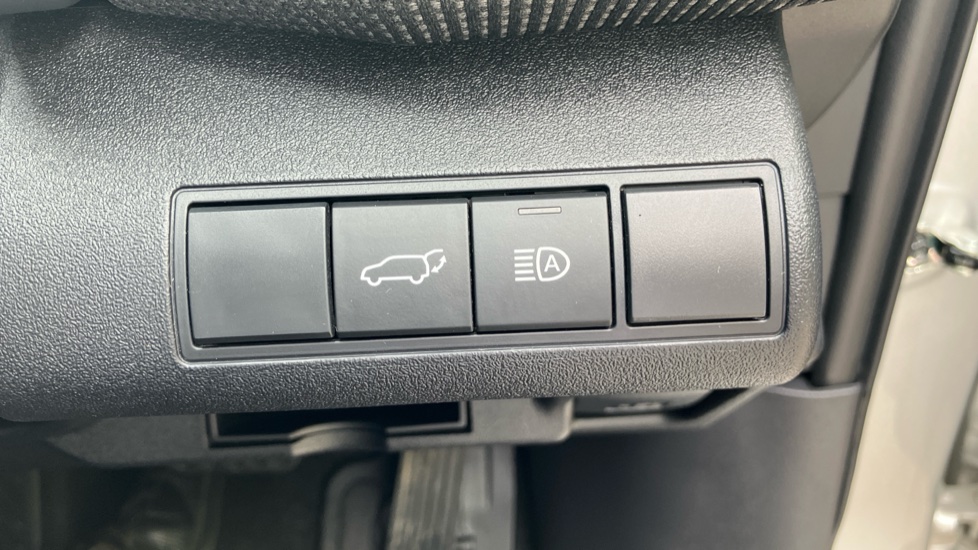 Toyota bZ4X 160kW Motion 71.4kWh 5dr Auto AWD [11kW] Electric Hatchback - Image 52