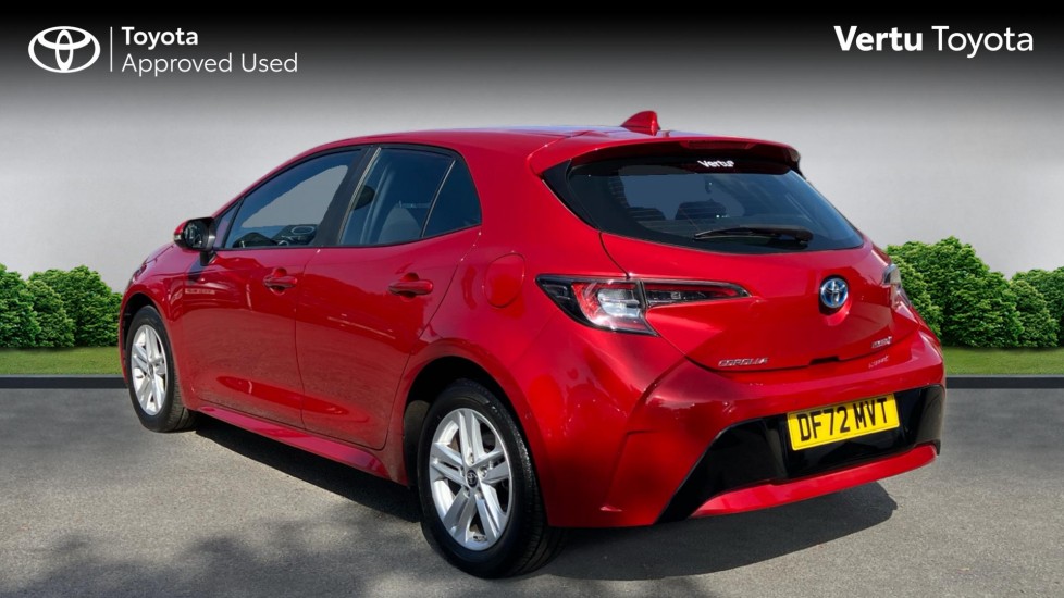 Toyota Corolla 1.8 VVT-i Hybrid Icon Tech 5dr CVT Hybrid Hatchback - Image 4