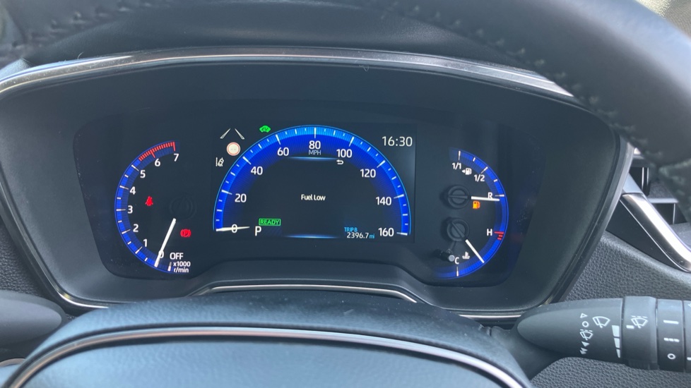 Toyota Corolla 1.8 VVT-i Hybrid Icon Tech 5dr CVT Hybrid Hatchback - Image 11