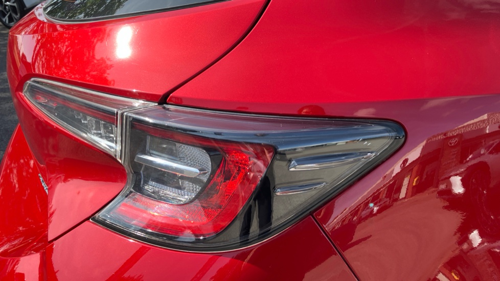 Toyota Corolla 1.8 VVT-i Hybrid Icon Tech 5dr CVT Hybrid Hatchback - Image 21