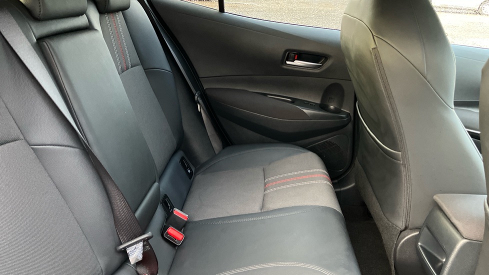 Toyota Corolla 1.8 VVT-i Hybrid GR Sport 5dr CVT Hybrid Hatchback - Image 8