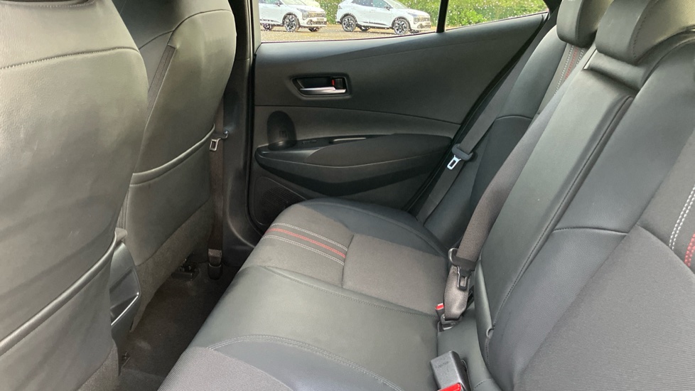 Toyota Corolla 1.8 VVT-i Hybrid GR Sport 5dr CVT Hybrid Hatchback - Image 15
