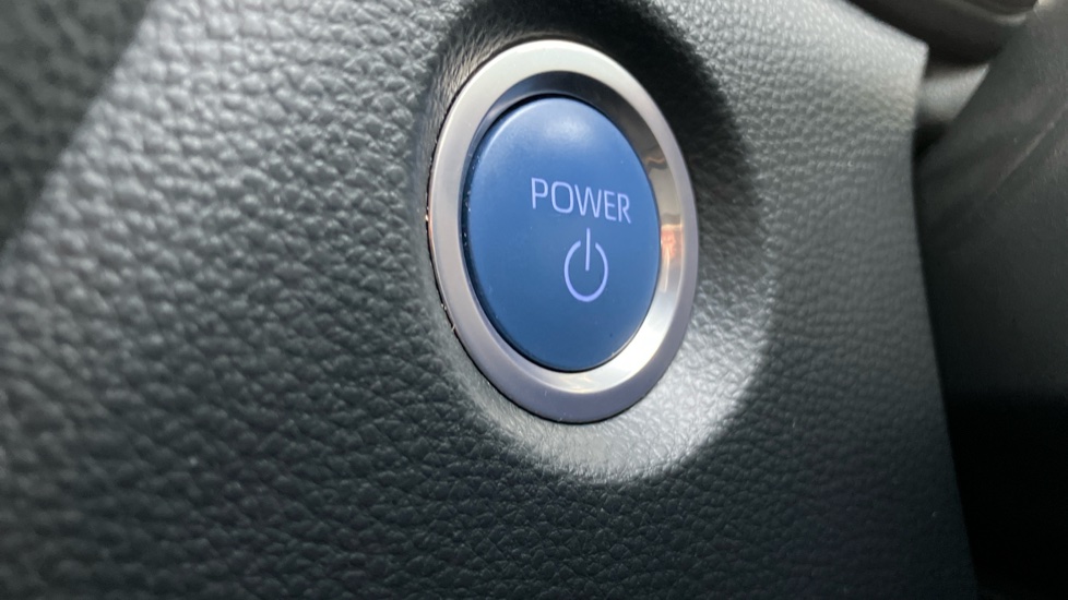 Toyota Corolla 1.8 VVT-i Hybrid GR Sport 5dr CVT Hybrid Hatchback - Image 16