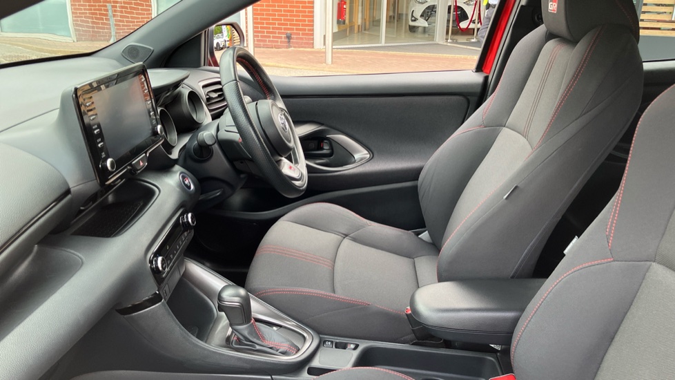 Toyota Yaris 1.5 Hybrid GR Sport 5dr CVT Hybrid Hatchback - Image 5