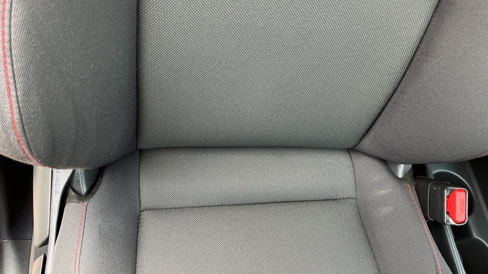 Toyota Yaris 1.5 Hybrid GR Sport 5dr CVT Hybrid Hatchback - Image 14