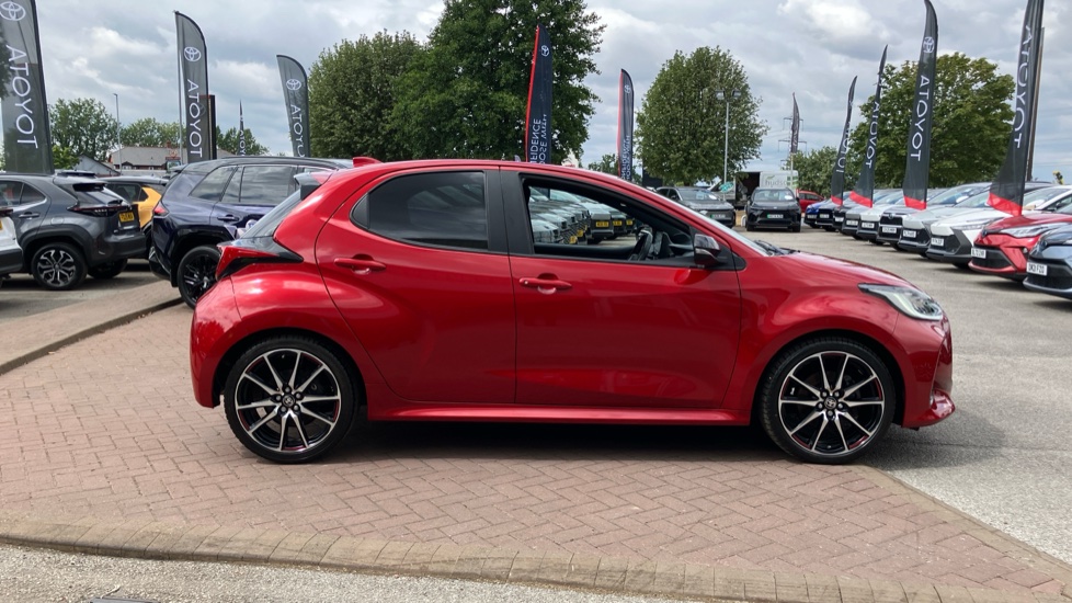 Toyota Yaris 1.5 Hybrid GR Sport 5dr CVT Hybrid Hatchback - Image 23