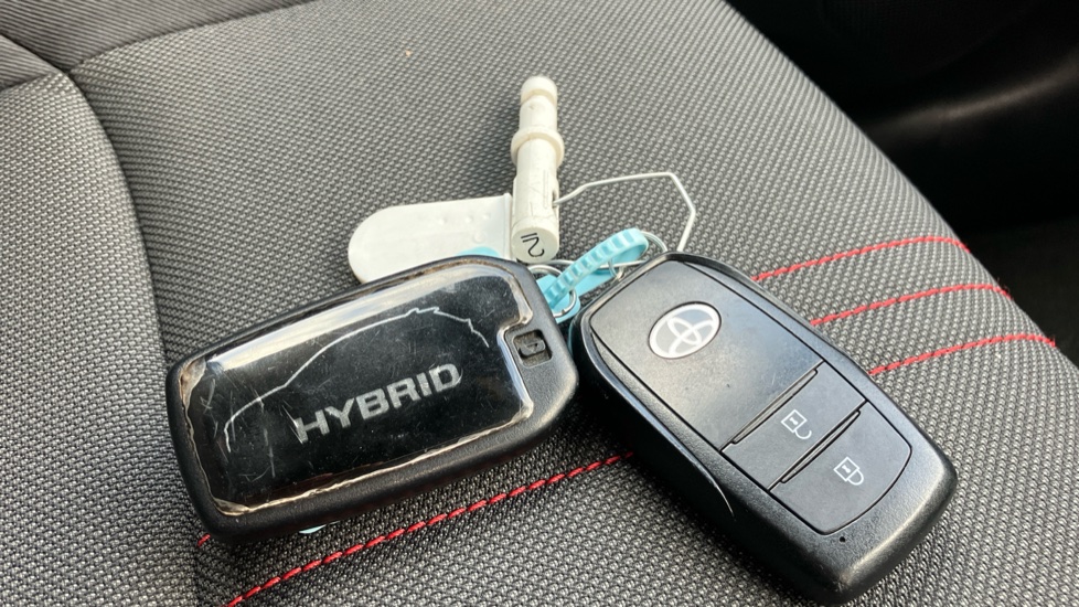 Toyota Yaris 1.5 Hybrid GR Sport 5dr CVT Hybrid Hatchback - Image 28