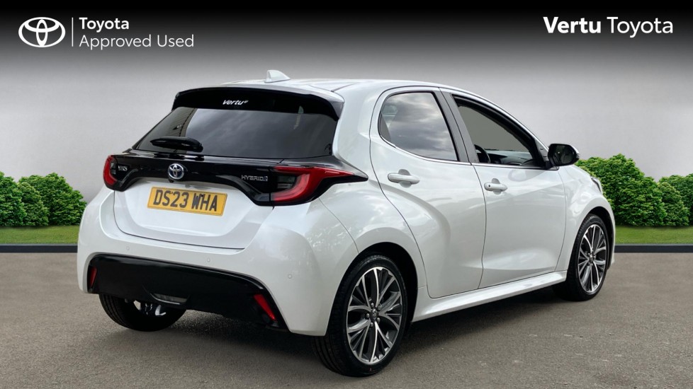 Toyota Yaris 1.5 Hybrid Excel 5dr CVT Hybrid Hatchback - Image 2