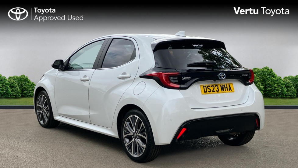 Toyota Yaris 1.5 Hybrid Excel 5dr CVT Hybrid Hatchback - Image 4