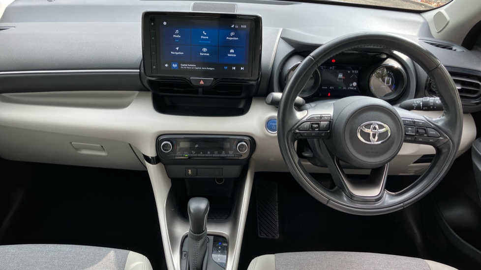 Toyota Yaris 1.5 Hybrid Excel 5dr CVT Hybrid Hatchback - Image 6