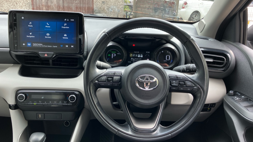 Toyota Yaris 1.5 Hybrid Excel 5dr CVT Hybrid Hatchback - Image 7