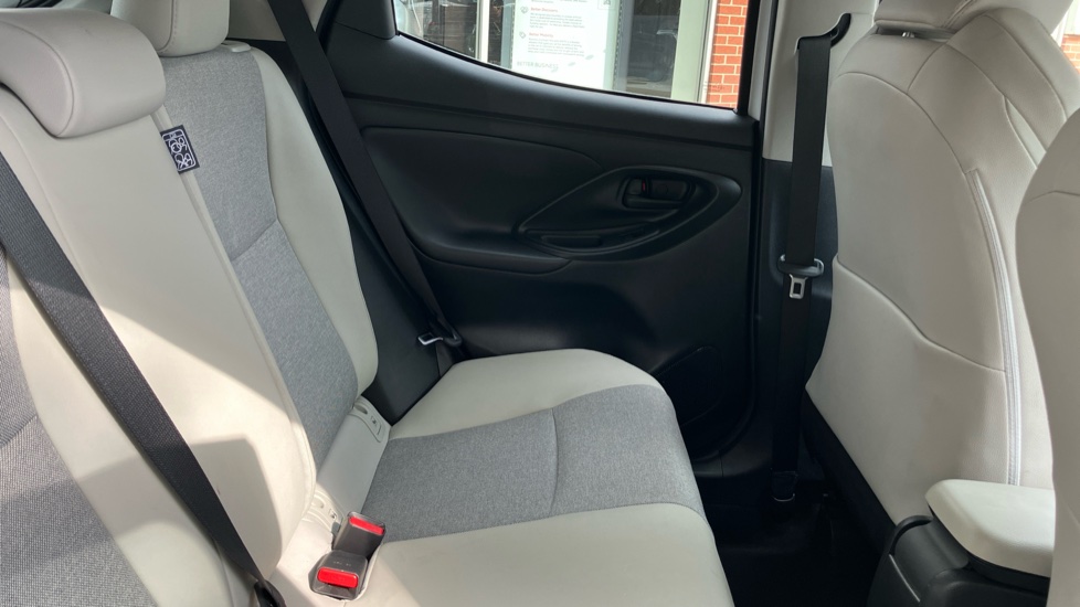 Toyota Yaris 1.5 Hybrid Excel 5dr CVT Hybrid Hatchback - Image 8