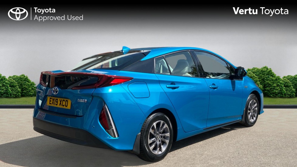Toyota Prius 1.8 PHEV Excel 5dr CVT Hatchback - Image 2