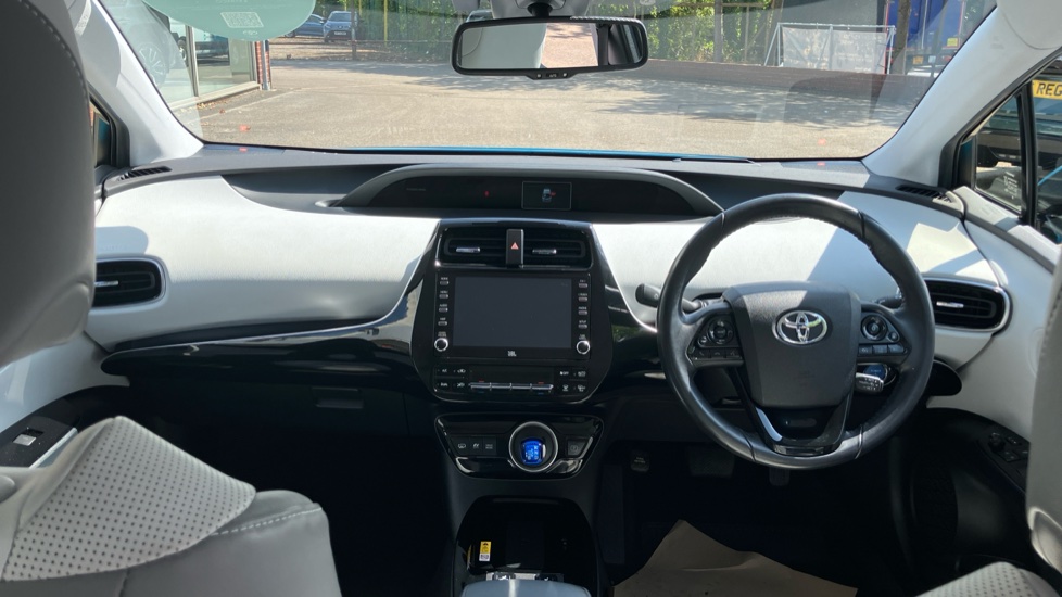 Toyota Prius 1.8 PHEV Excel 5dr CVT Hatchback - Image 6