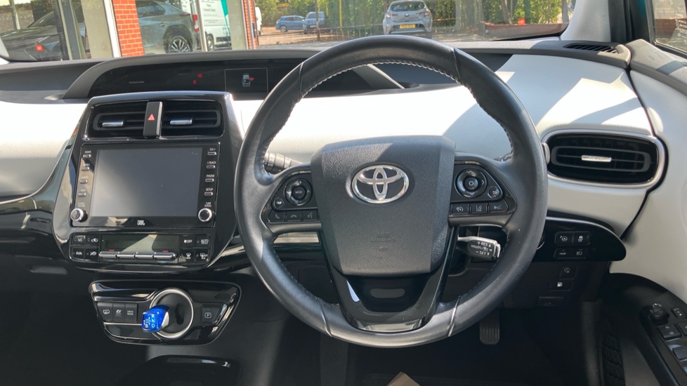 Toyota Prius 1.8 PHEV Excel 5dr CVT Hatchback - Image 7
