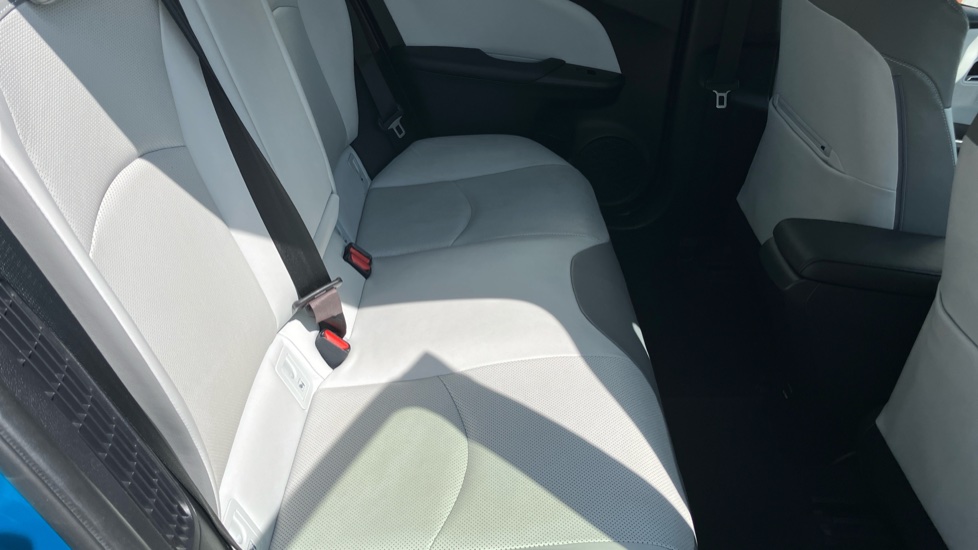 Toyota Prius 1.8 PHEV Excel 5dr CVT Hatchback - Image 8