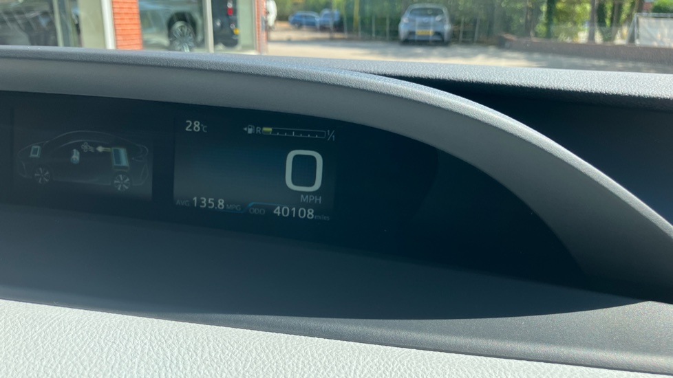 Toyota Prius 1.8 PHEV Excel 5dr CVT Hatchback - Image 11
