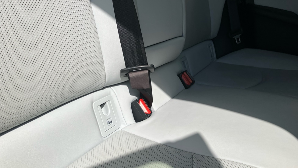 Toyota Prius 1.8 PHEV Excel 5dr CVT Hatchback - Image 14