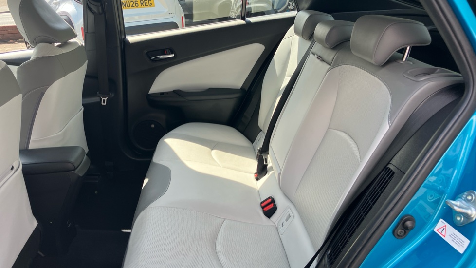 Toyota Prius 1.8 PHEV Excel 5dr CVT Hatchback - Image 15