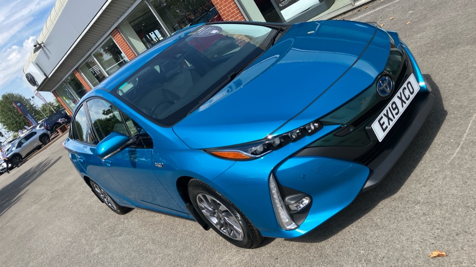 Toyota Prius 1.8 PHEV Excel 5dr CVT Hatchback - Image 36