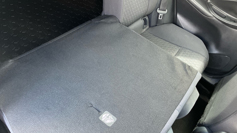 Toyota Yaris 1.5 Hybrid Design 5dr CVT Hybrid Hatchback - Image 18