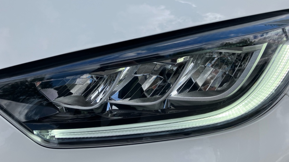 Toyota Yaris 1.5 Hybrid Design 5dr CVT Hybrid Hatchback - Image 20
